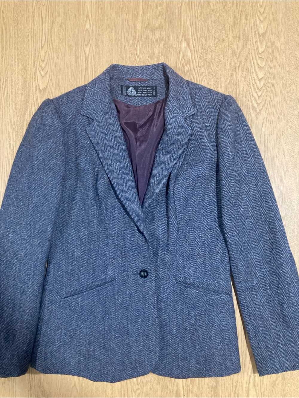 Women’s Gray Herringbone Single-Button Blazer